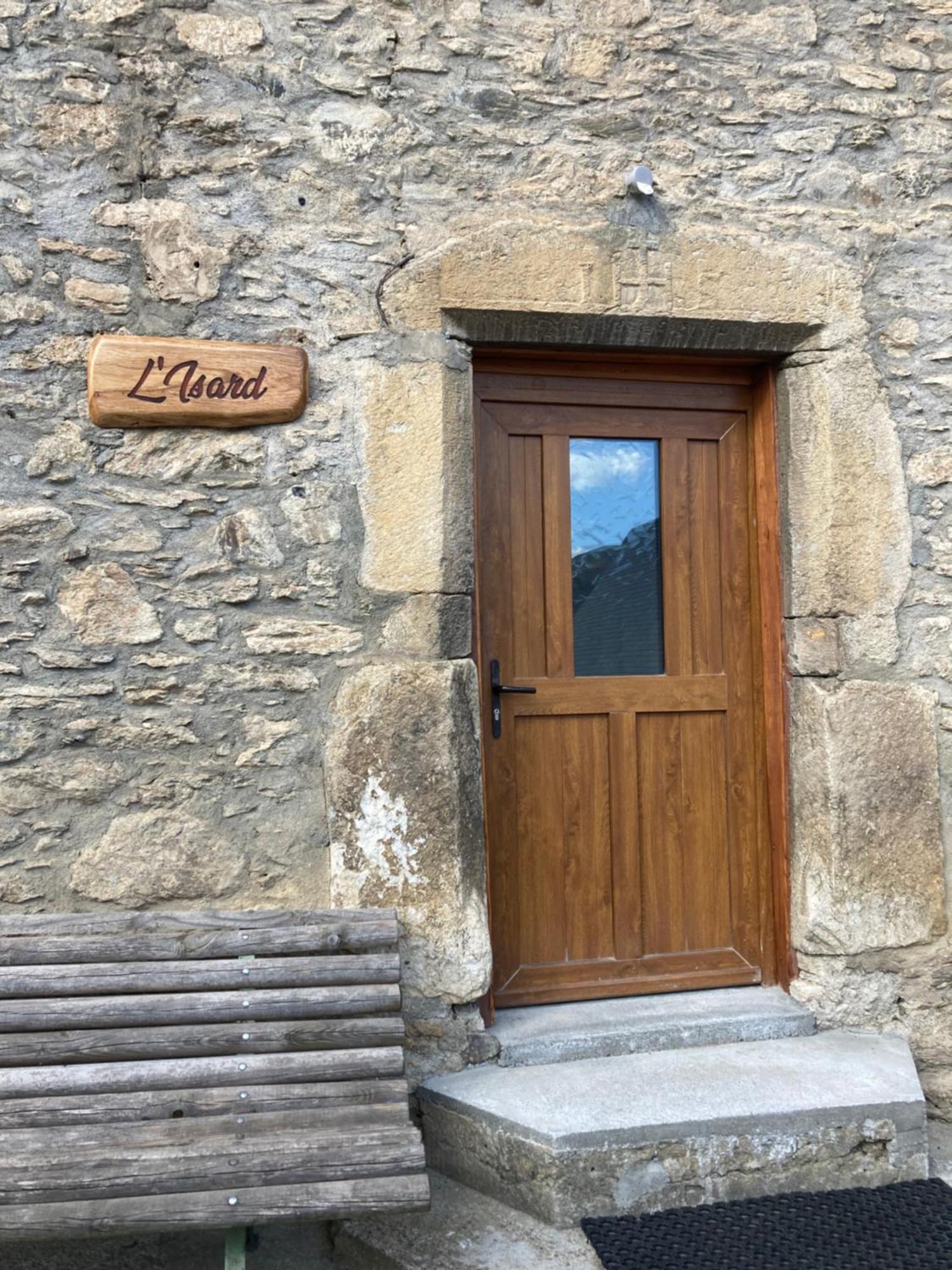 Gite De Montagne Poubeau Exterior photo